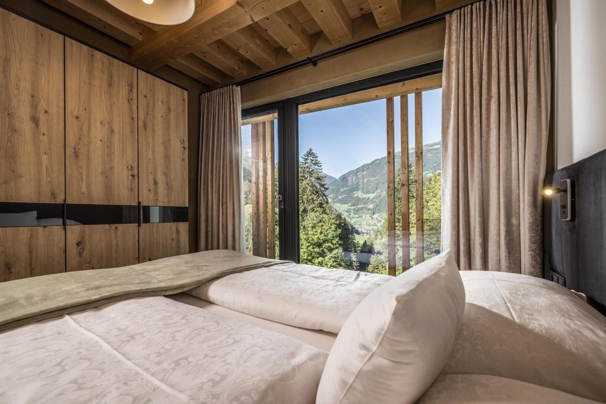 Natur Zeit - Alpine Garden Apartments Mayrhofen Exterior foto